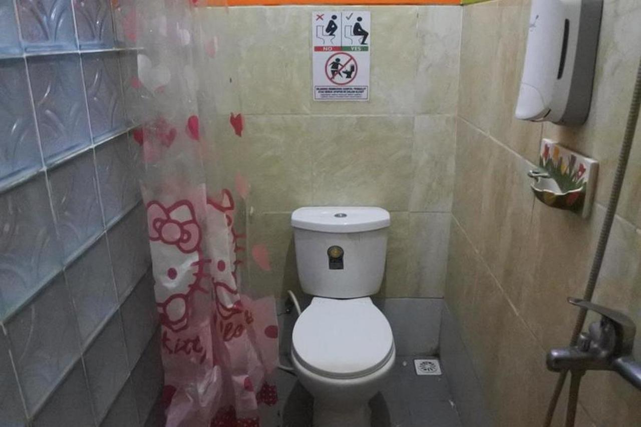 Homestay Gayatri Sawojajar Near Univ Negeri Malang Kampus 2 Mitra Reddoorz Eksteriør billede